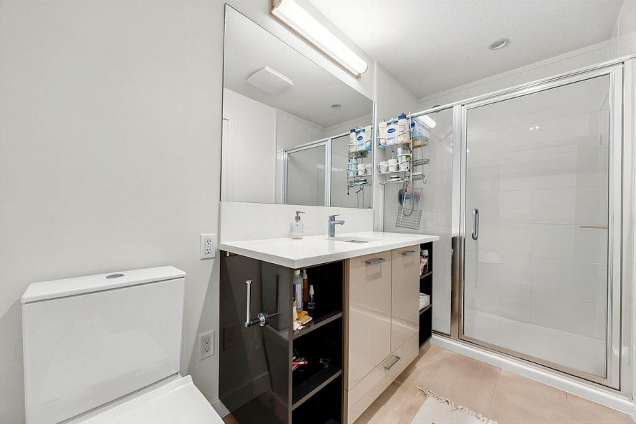 417 3581 Ross Drive Vancouver, BC - 16