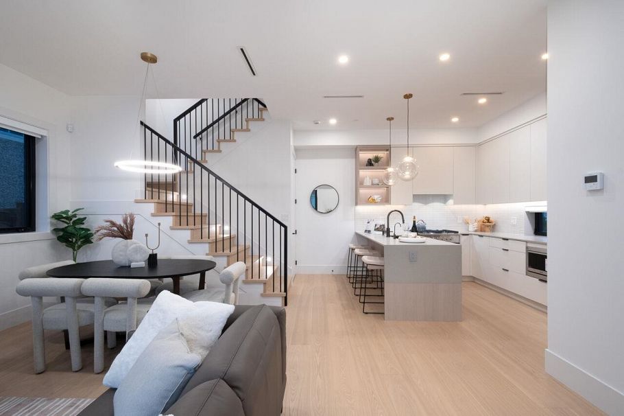 2493 Eton Street Vancouver, BC - 14