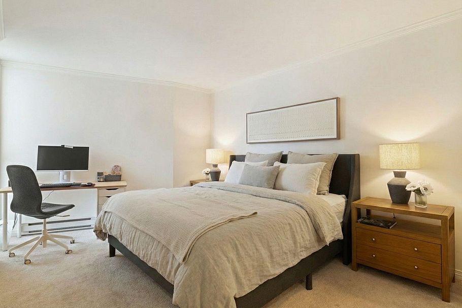 212 8450 Jellicoe Street Vancouver, BC - 20