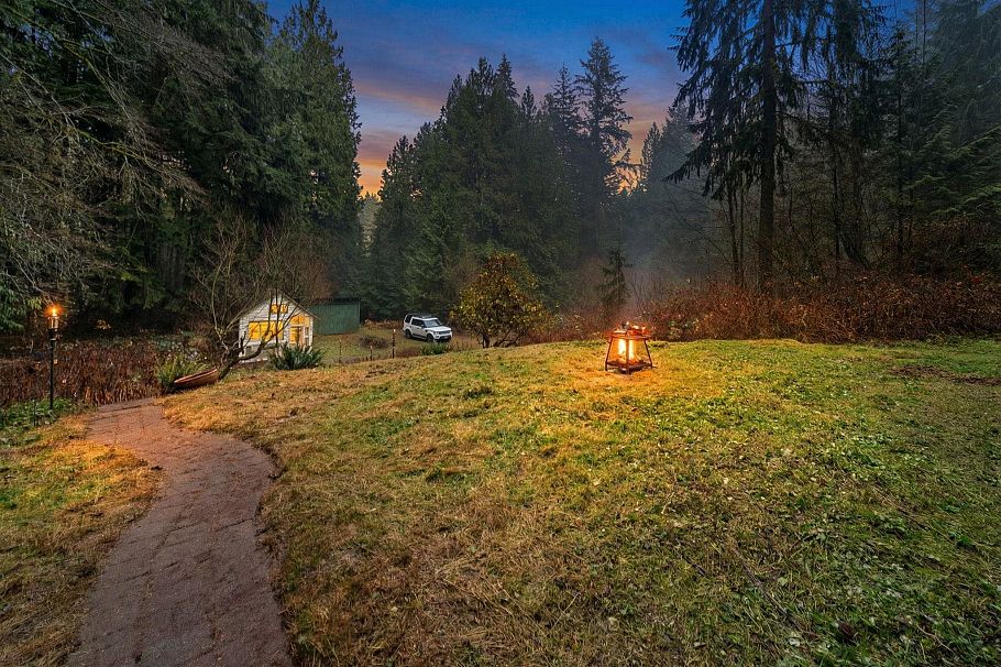 4520 Lynn Valley Road North Vancouver, BC - 30