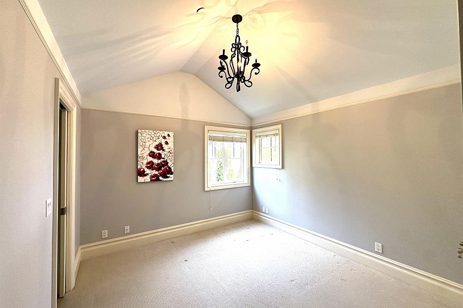 2655 W 37th Avenue Vancouver, BC - 12