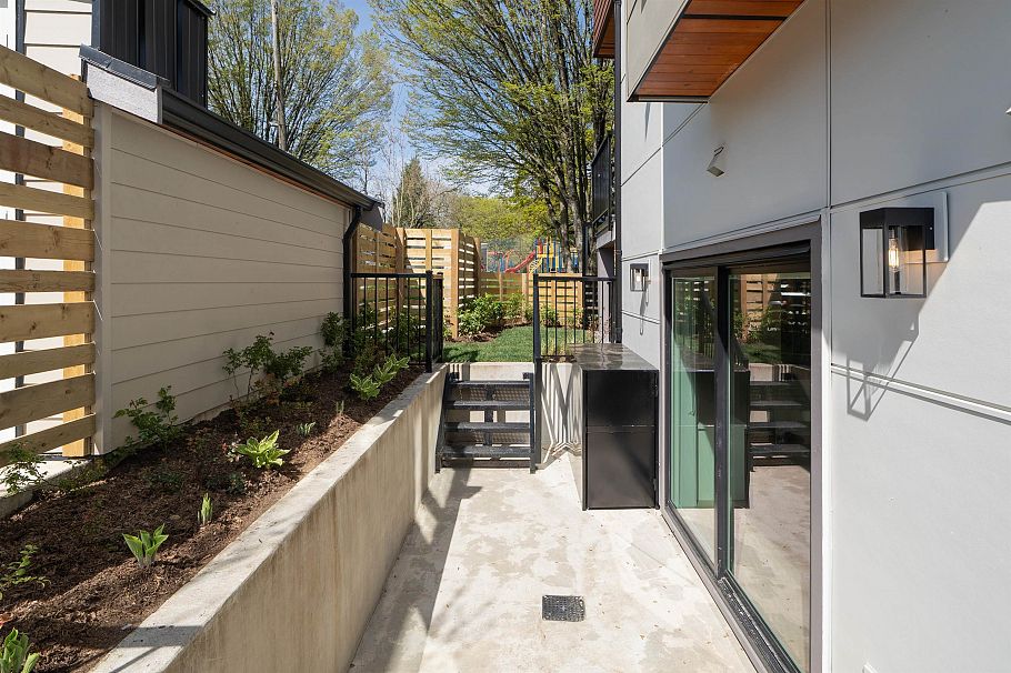 4832 Duchess Street Vancouver, BC - 22