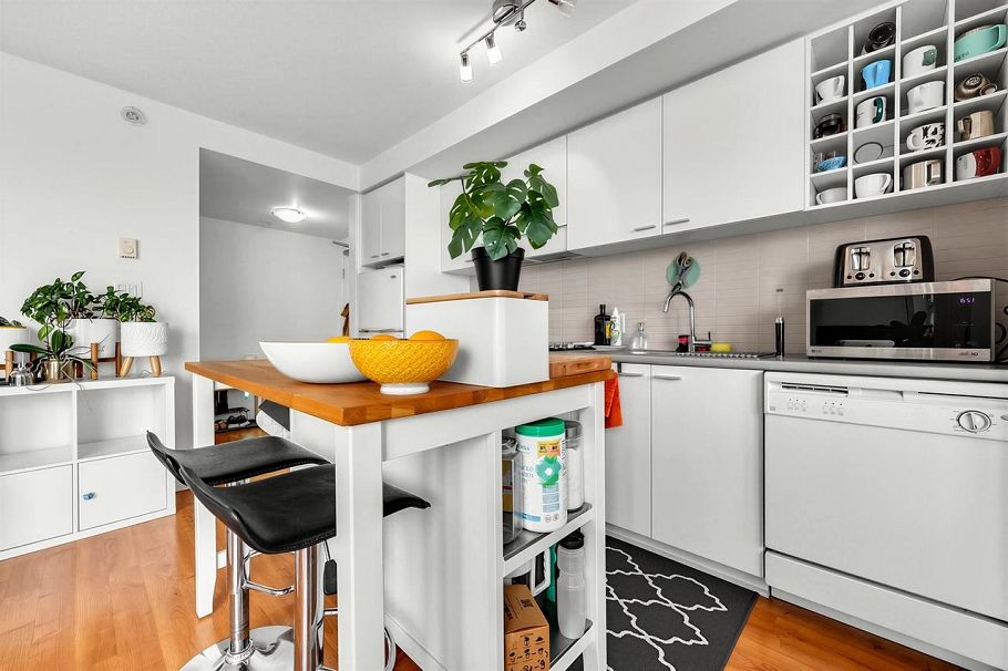 2609 111 W Georgia Street Vancouver, BC - 12