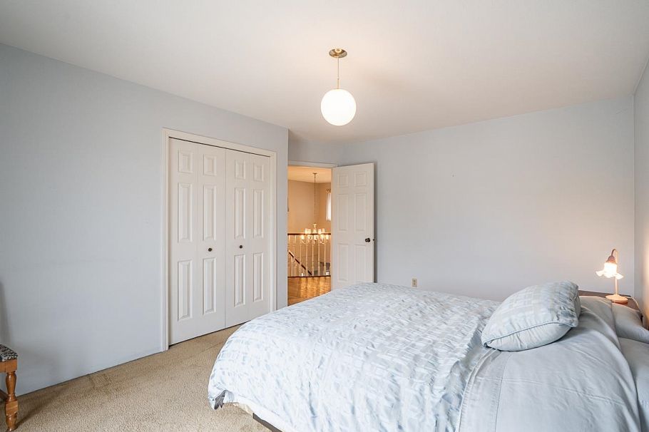 2235 W 16th Avenue Vancouver, BC - 10