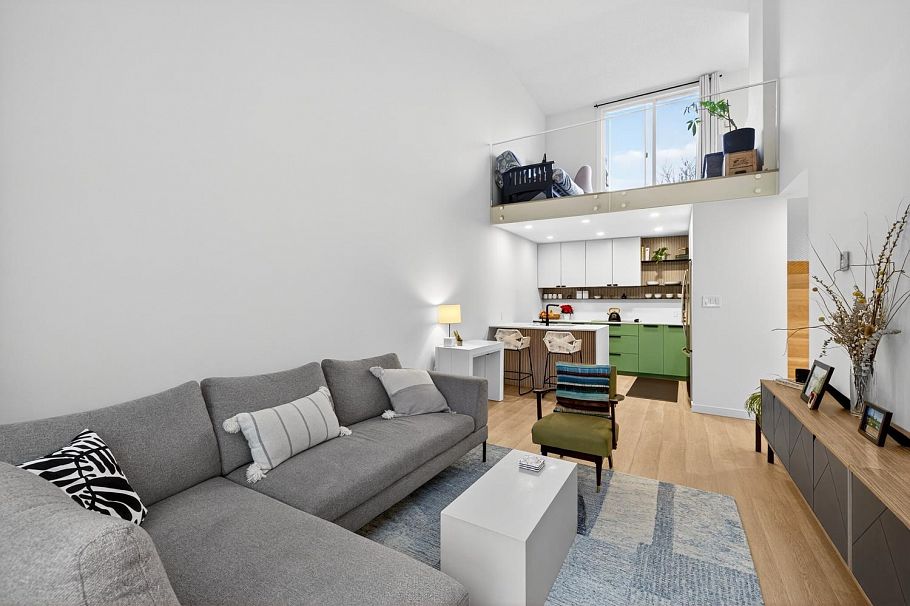 314 1429 E 4th Avenue Vancouver, BC - 1