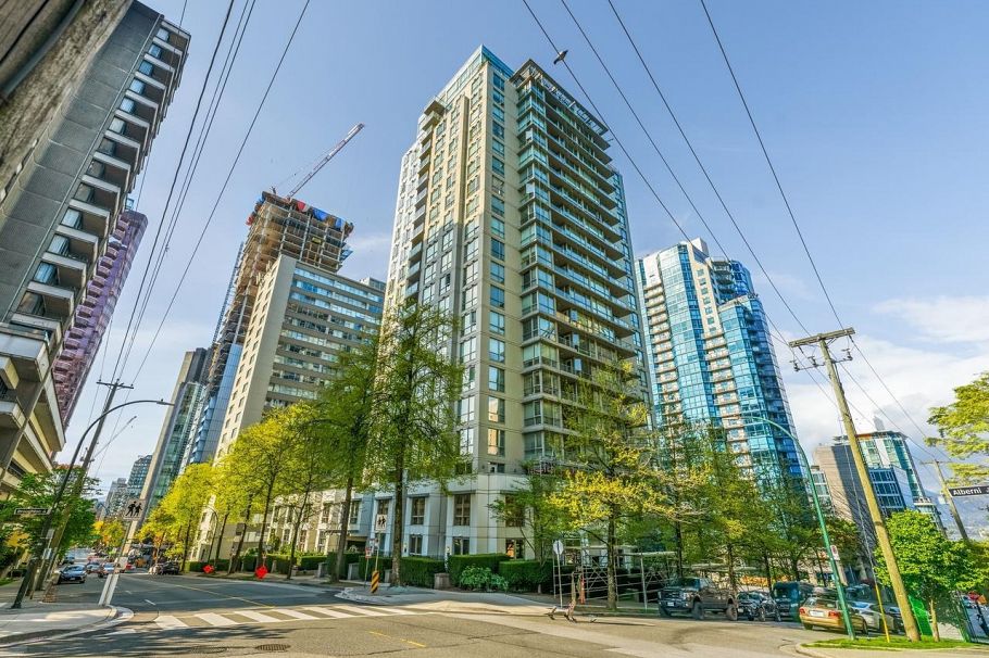 1209 1420 W Georgia Street Vancouver, BC - 1