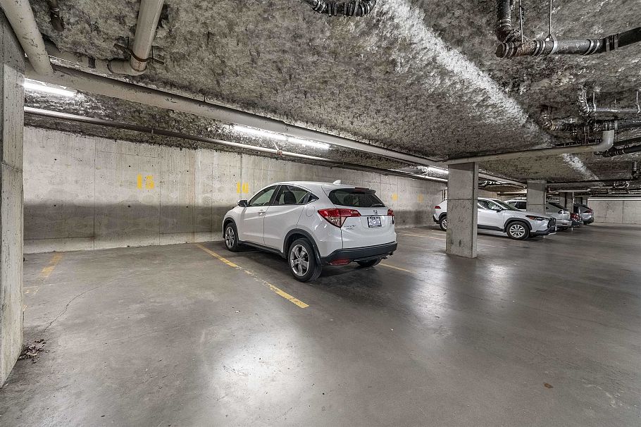 301 2677 E Broadway Vancouver, BC - 27