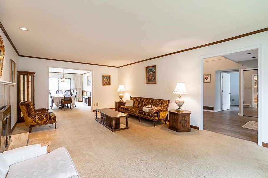 2235 W 16th Avenue Vancouver, BC - 23