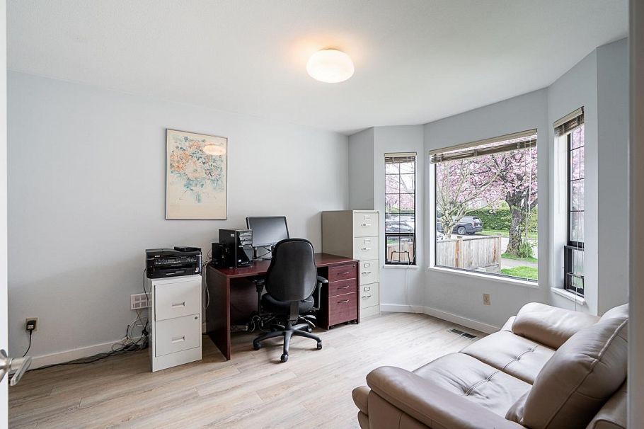 2235 W 16th Avenue Vancouver, BC - 20