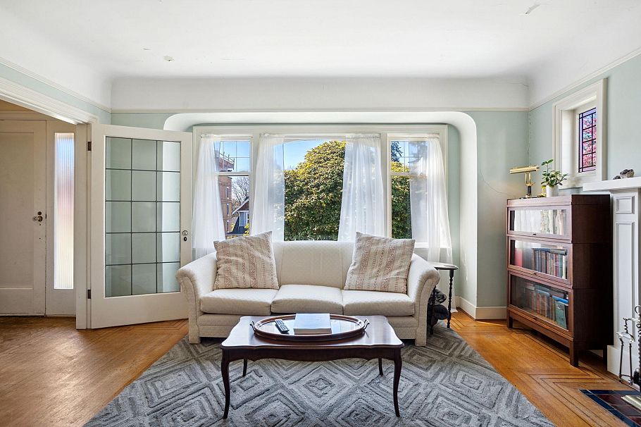 5962 Dunbar Street Vancouver, BC - 6