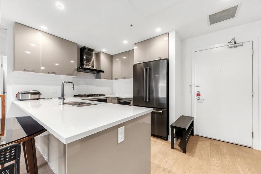 417 3581 Ross Drive Vancouver, BC - 7