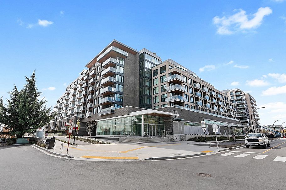 703 755 Harbourside Drive North Vancouver, BC - 30