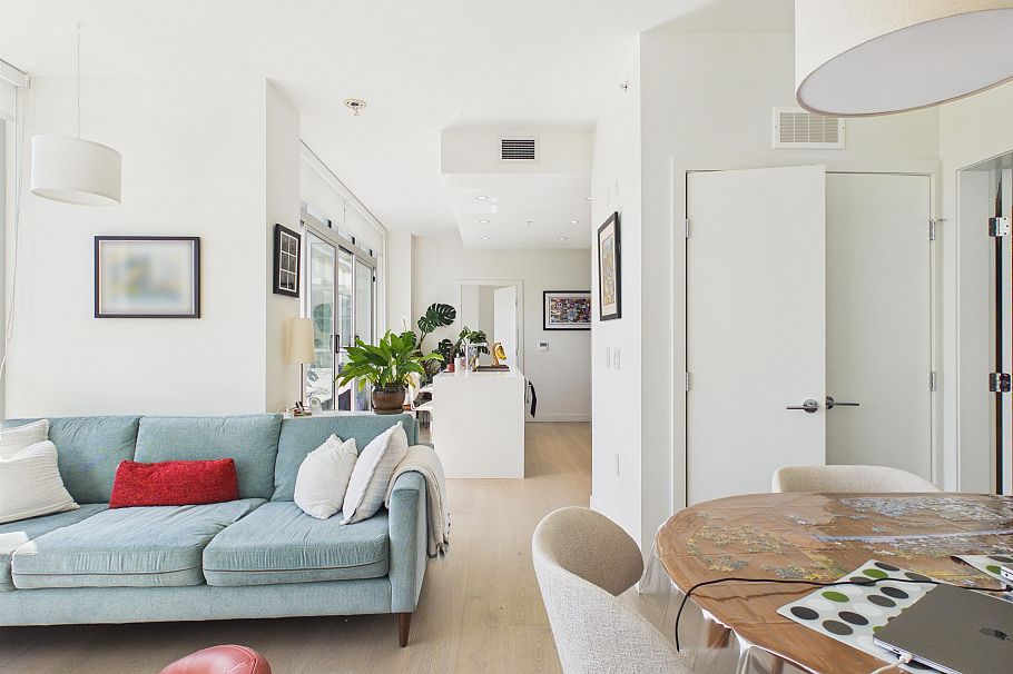 404 5289 Cambie Street Vancouver, BC - 5