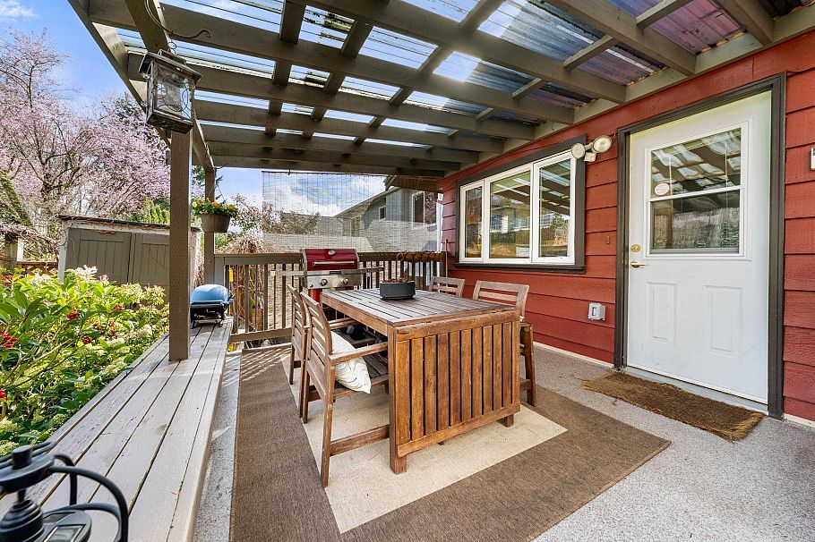 3300 Mahon Avenue North Vancouver, BC - 13