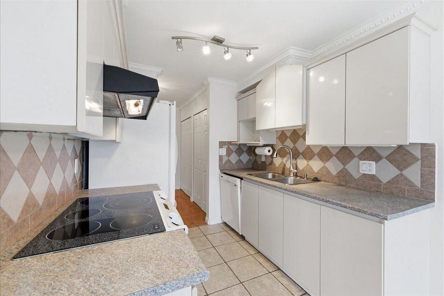 201 3290 W 4th Avenue Vancouver, BC - 20