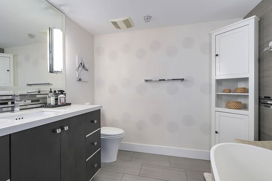 3002 1199 Marinaside Crescent Vancouver, BC - 17