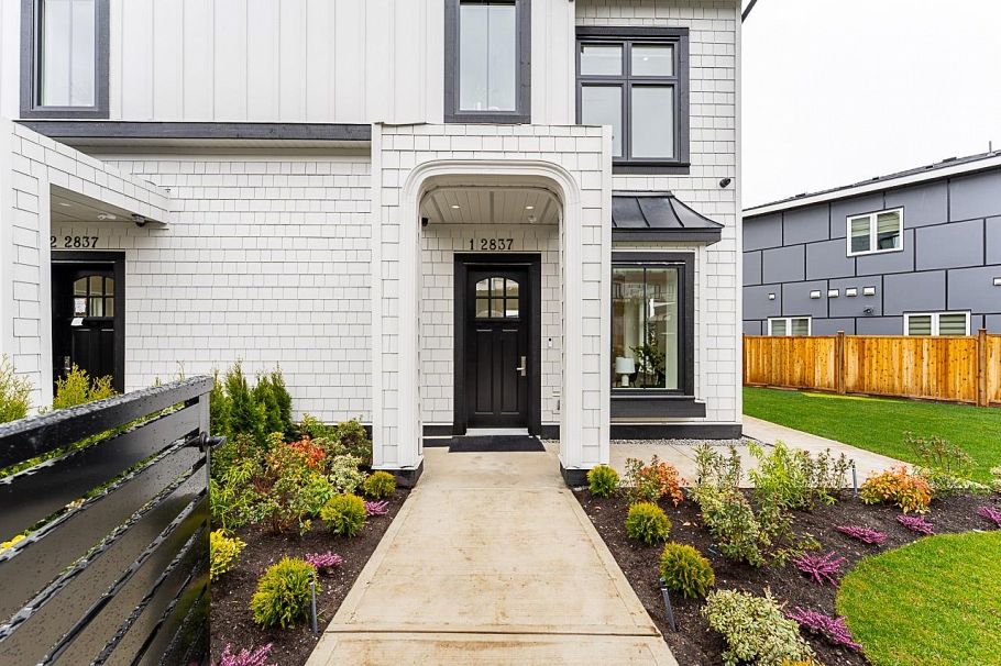 1 2837 Oliver Crescent Vancouver, BC - 2