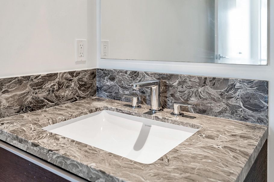 601 1550 Fern Street North Vancouver, BC - 31