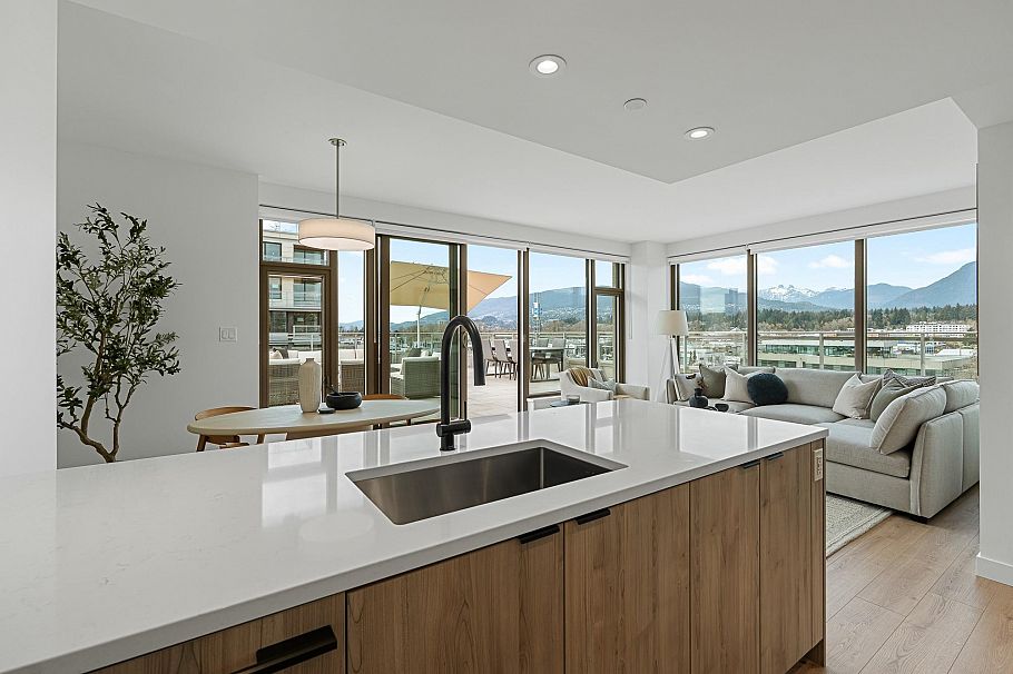 703 755 Harbourside Drive North Vancouver, BC - 9