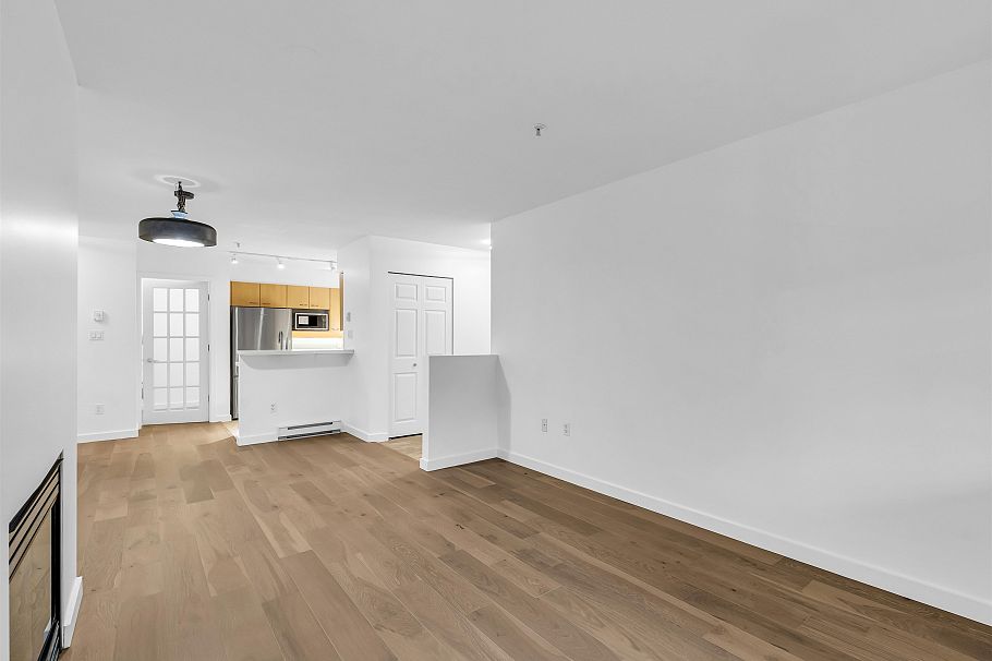 207 1990 Dunbar Street Vancouver, BC - 9