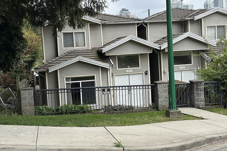 4191 Dominion Street Burnaby, BC - 1
