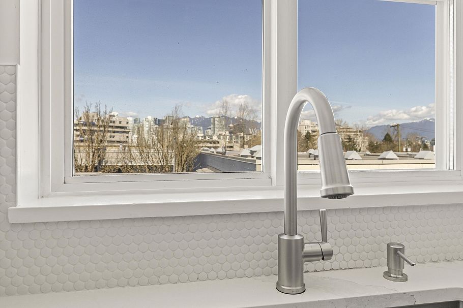 210 655 W 7th Avenue Vancouver, BC - 25