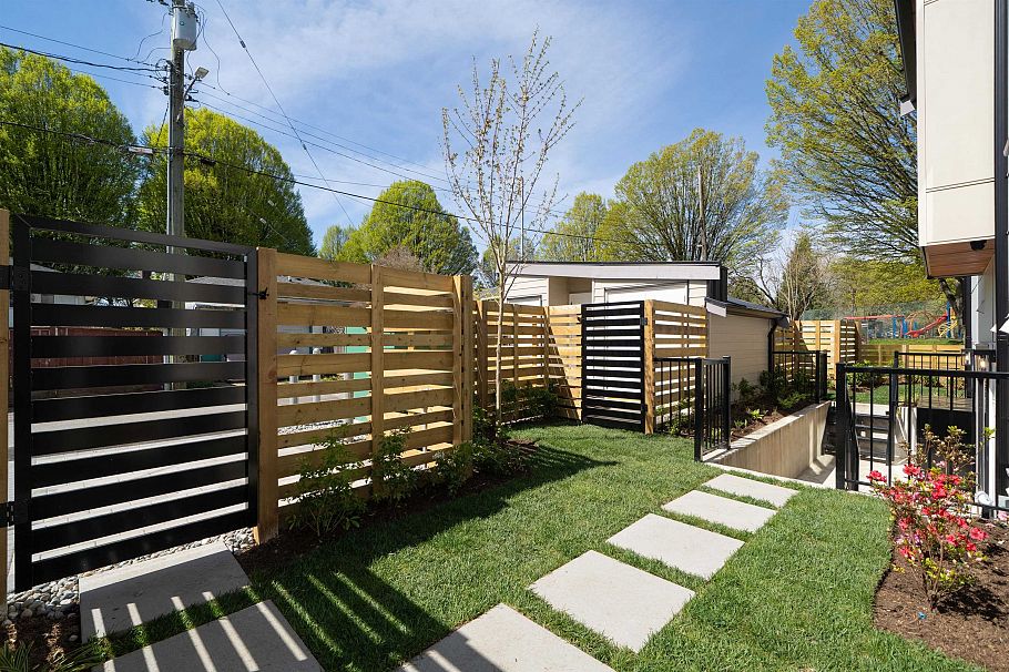 4832 Duchess Street Vancouver, BC - 24