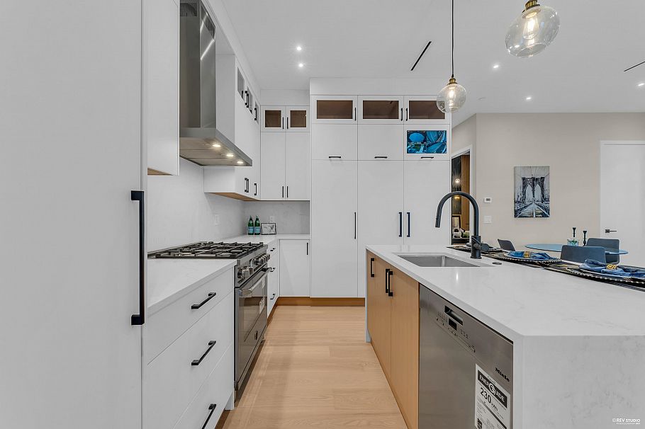 1 4150 W 14th Avenue Vancouver, BC - 10