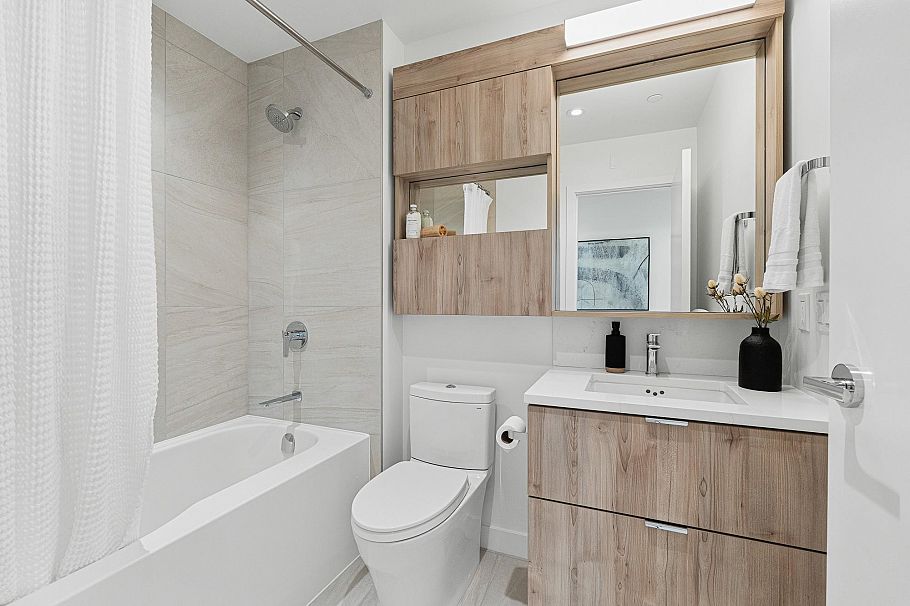 703 755 Harbourside Drive North Vancouver, BC - 25