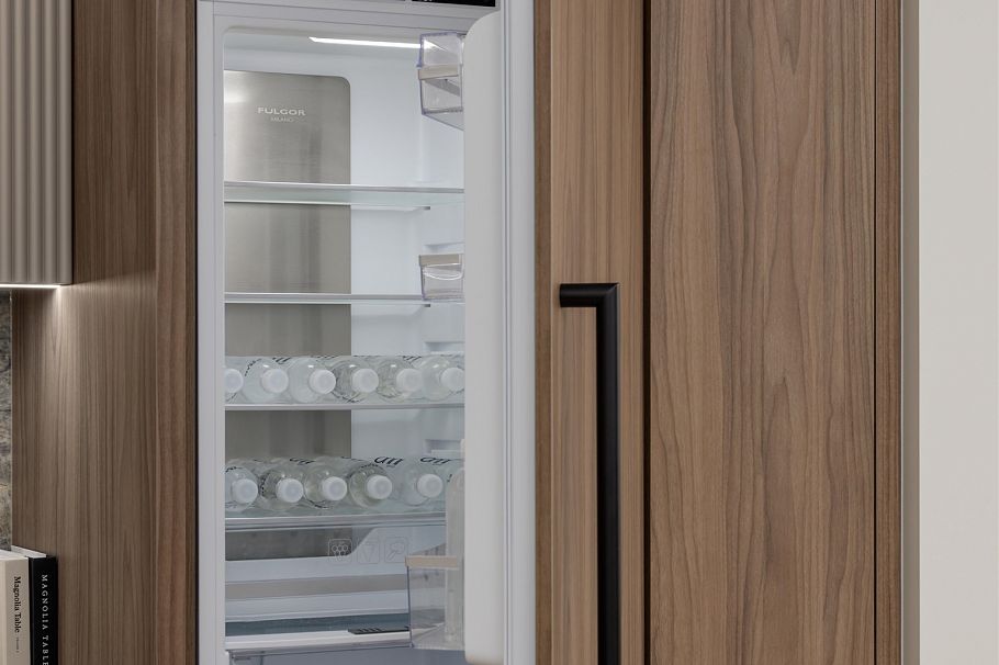 606 688 W 57th Avenue Vancouver, BC - 3