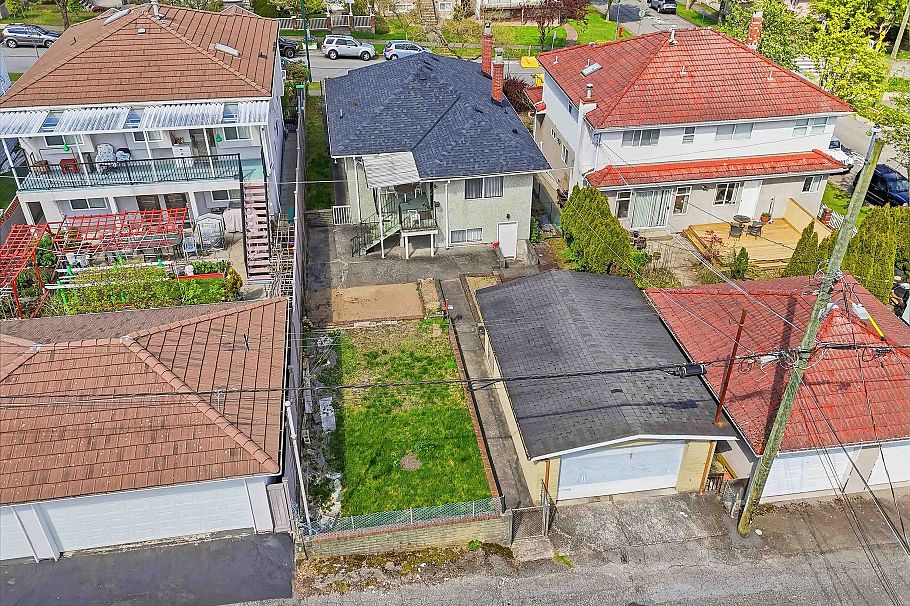 3090 Kitchener Street Vancouver, BC - 7