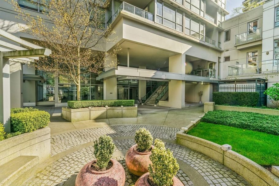 1209 1420 W Georgia Street Vancouver, BC - 22