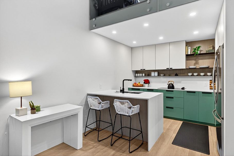 314 1429 E 4th Avenue Vancouver, BC - 3