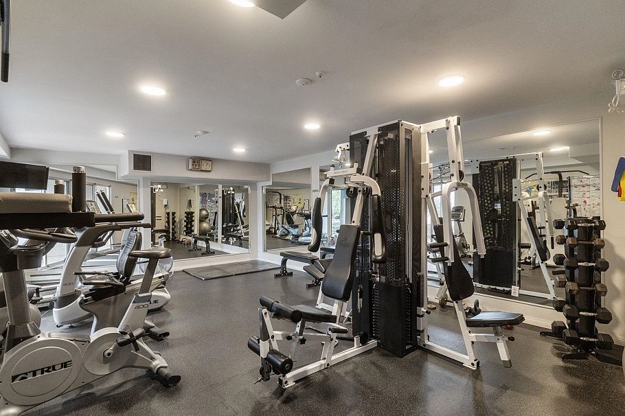 212 8450 Jellicoe Street Vancouver, BC - 31