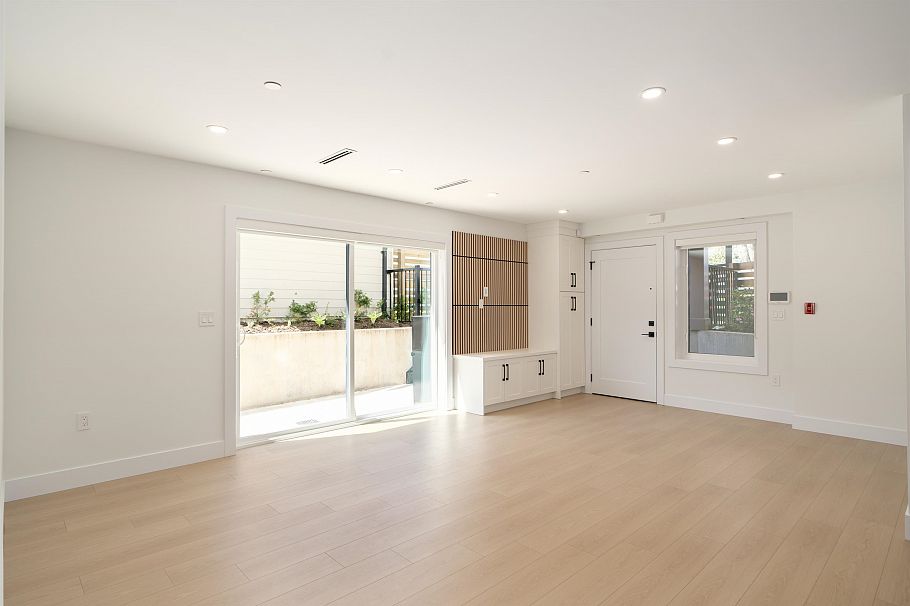 4832 Duchess Street Vancouver, BC - 9