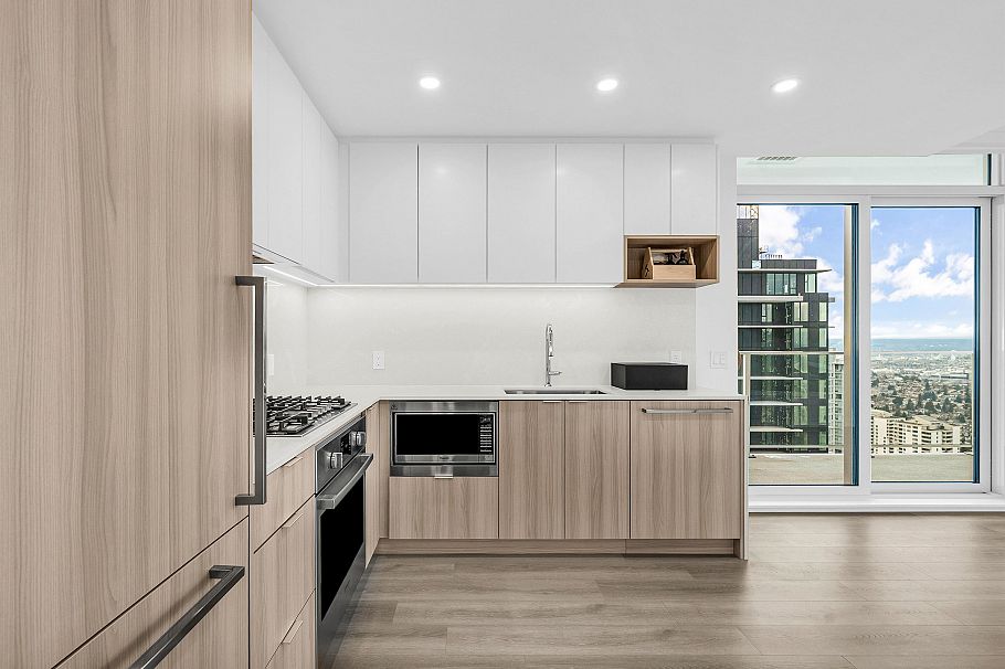 3501 6087 Wilson Avenue Burnaby, BC - 2