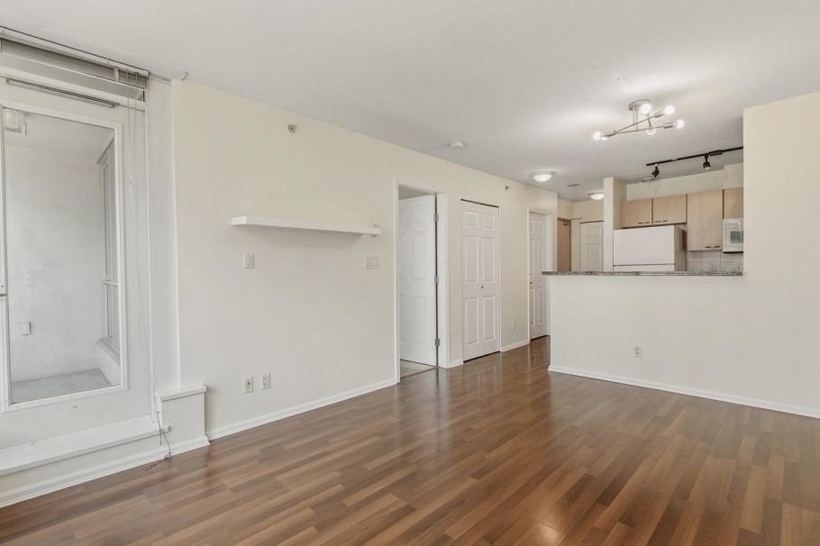 1209 1420 W Georgia Street Vancouver, BC - 9