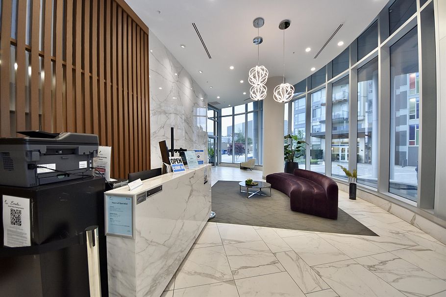 2405 1788 Gilmore Avenue Burnaby, BC - 2