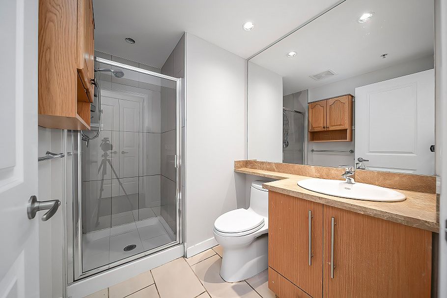 1202 2688 West Mall Vancouver, BC - 27