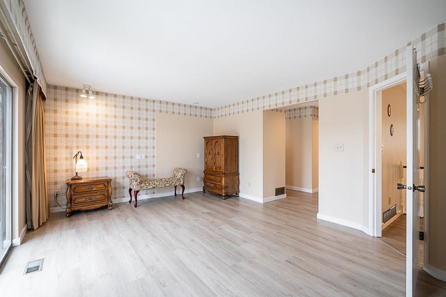 2235 W 16th Avenue Vancouver, BC - 13