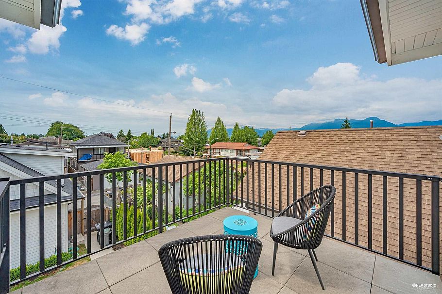 1221 Rossland Street Vancouver, BC - 13