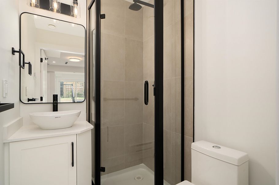 4832 Duchess Street Vancouver, BC - 17