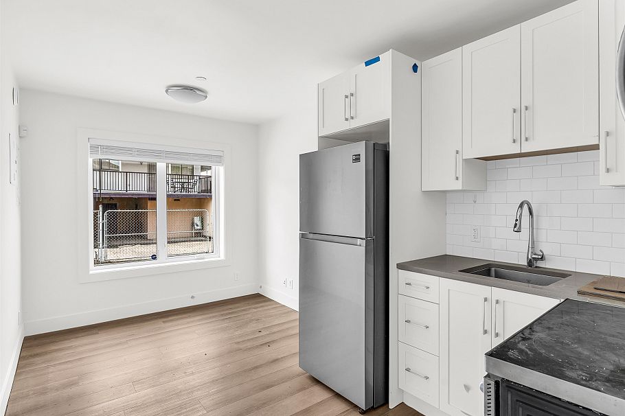 1221 Rossland Street Vancouver, BC - 34