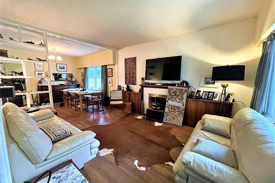 3259 W 7th Avenue Vancouver, BC - 3