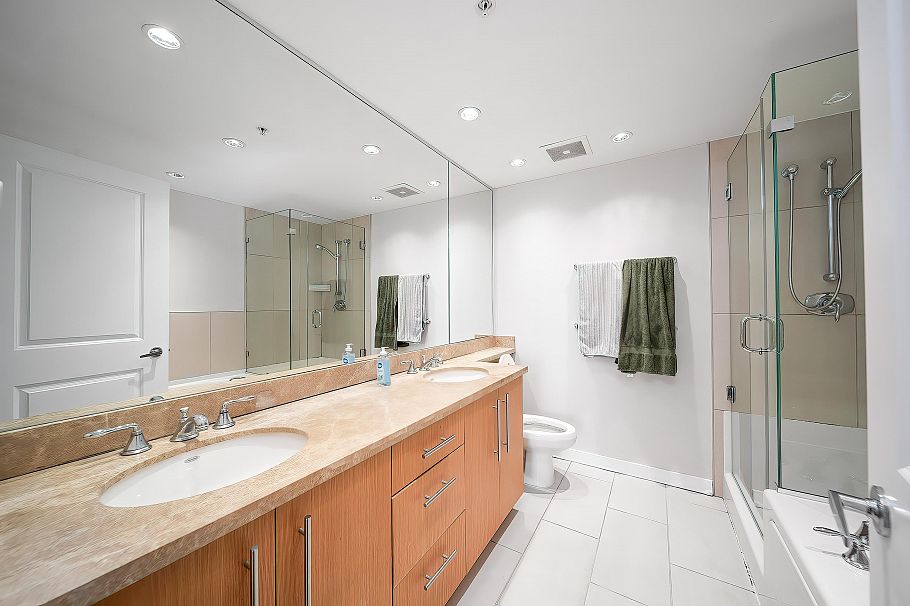 1202 2688 West Mall Vancouver, BC - 23