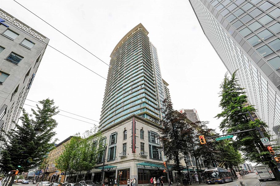 2611 610 Granville Street Vancouver, BC - 1
