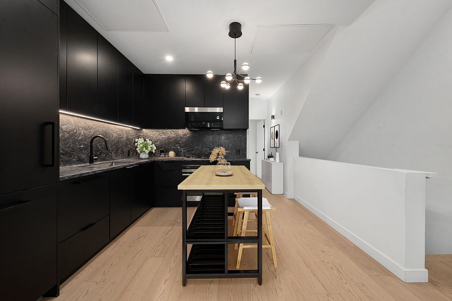 122 650 E 2nd Street North Vancouver, BC - 9