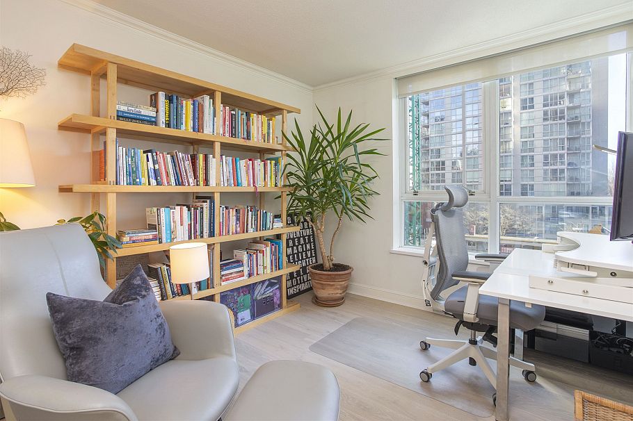 302 1438 Richards Street Vancouver, BC - 19