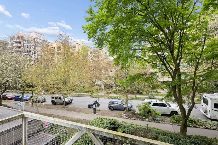 202 1220 Barclay Street Vancouver, BC - 17