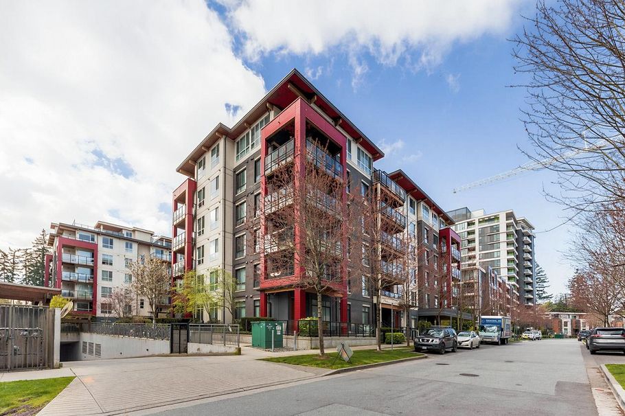 417 3581 Ross Drive Vancouver, BC - 1
